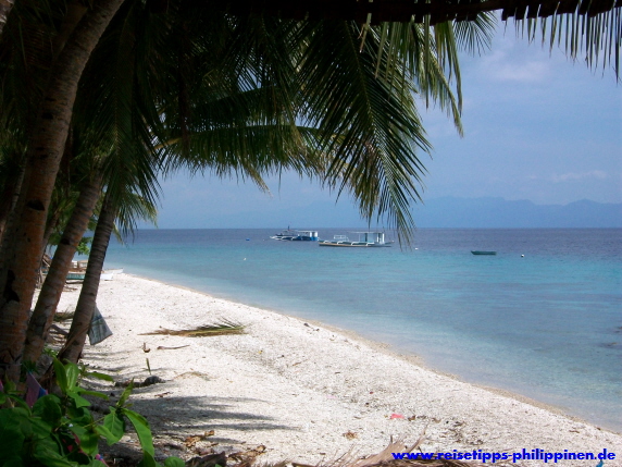 Beach by Lungsodaan, Leyte
